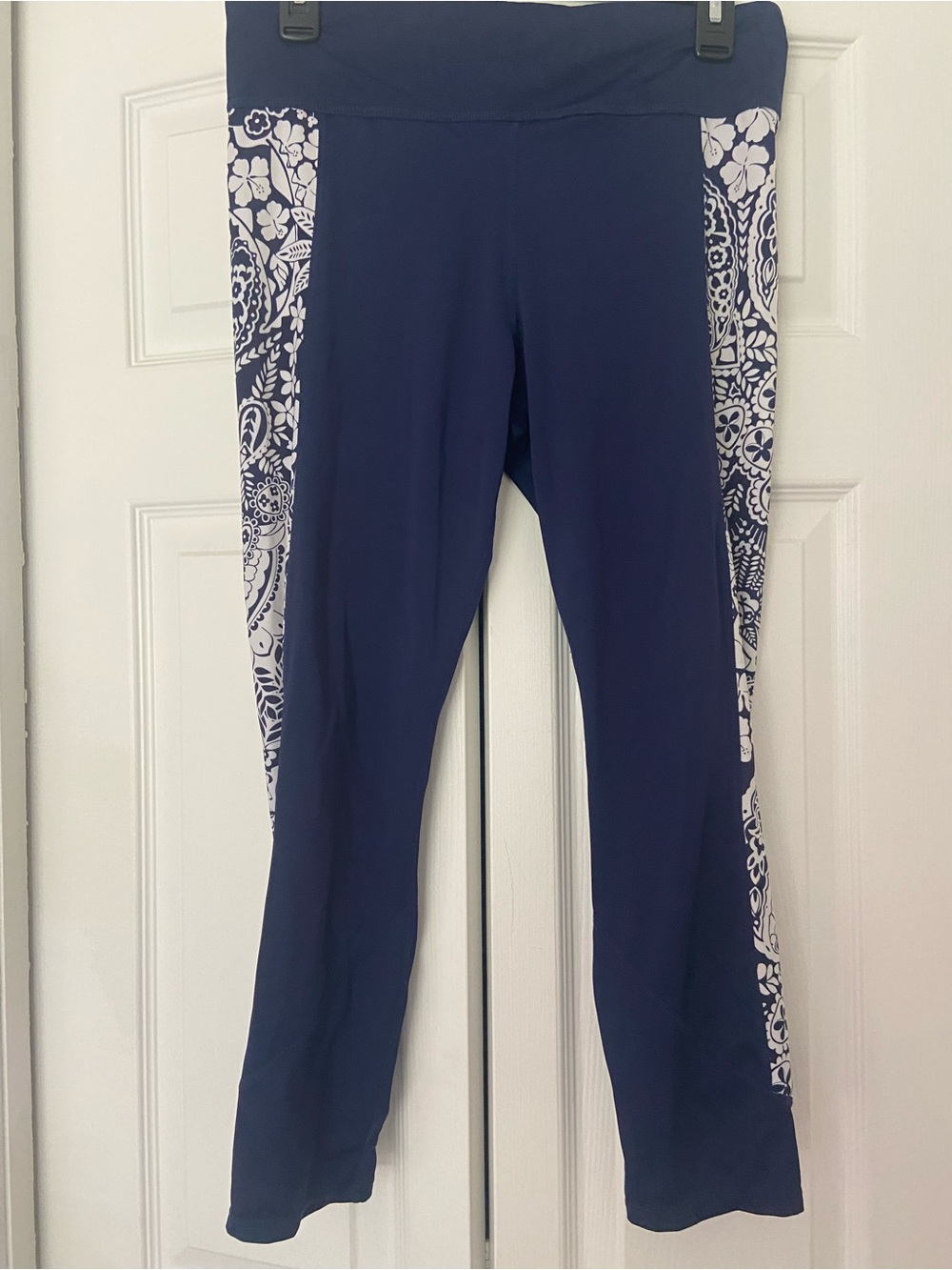 Tommy Bahama Navy Leggings with White Paisley Side Panels